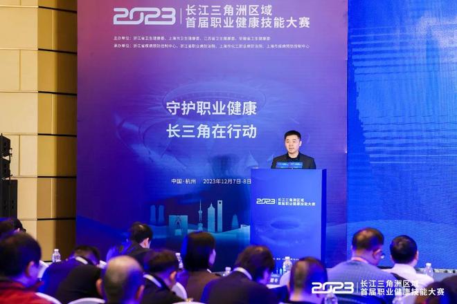 经在赛前激 经在赛前激